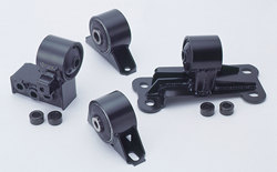 Engine mount with bracket