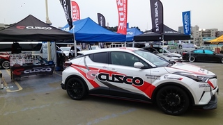 イエローハット新山下店「オートフェスタ」開催中