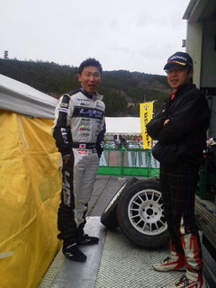 全日本ラリー久万高原サービス会談中