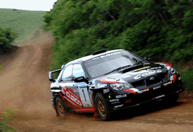 快走するゼッケンNo.1