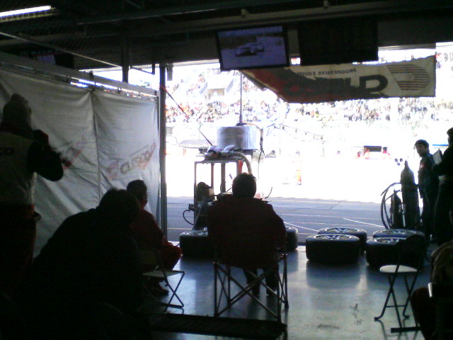 ただ今十六位。