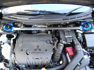 三菱 ギャラン フォルティス ストラットタワーバー