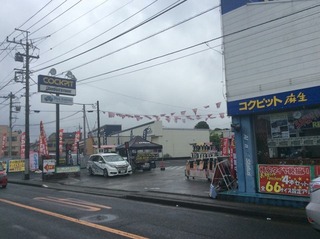 コクピット麻生様、カスタマイズフェア最終日です。