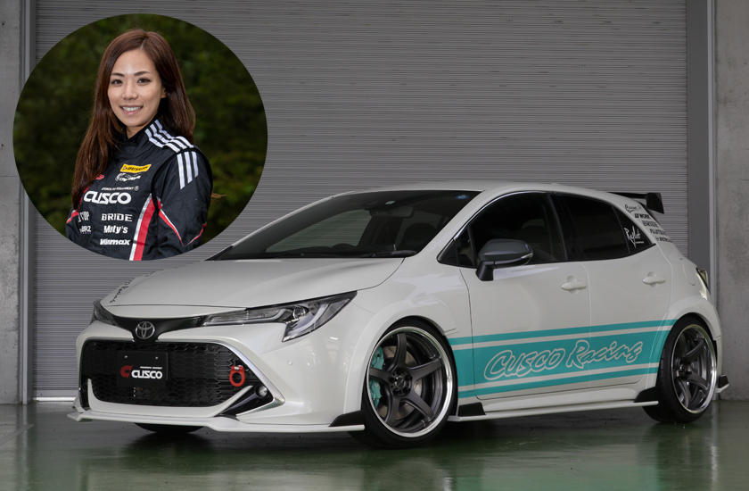 水原亜利沙プロデュース カローラスポーツ