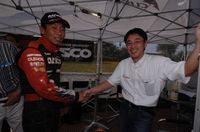 柳澤選手も祝福