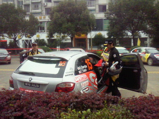 APRC中国  サトリアネオ発進準備