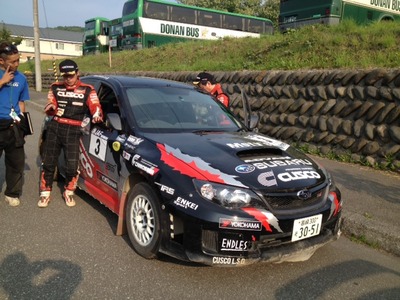 ラリー到着 サービスC 前 