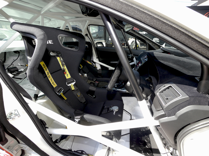 cusco_wrx_sti_2015_rallycar_room.jpg