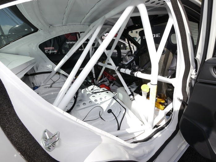 cusco_wrx_sti_2015_rallycar_room2.jpg