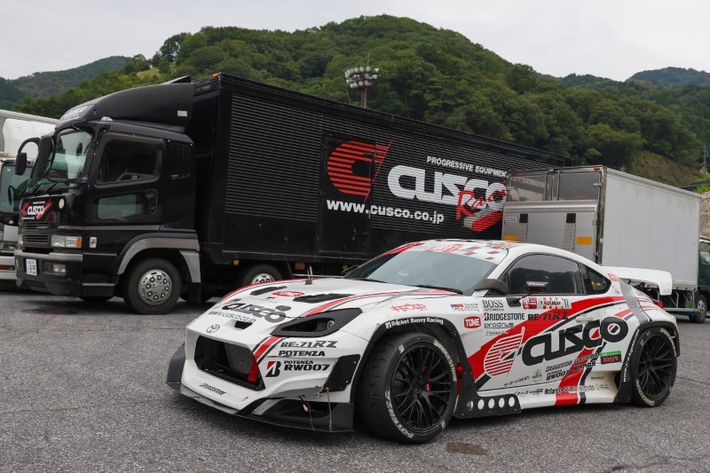 【a230-8】ナスカー クリント・ボウヤー #33 レーシングカー 計2台 20260908070047-