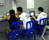 山野選手と山中エンジニア