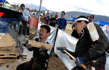 リヤのボディまでもダメージ