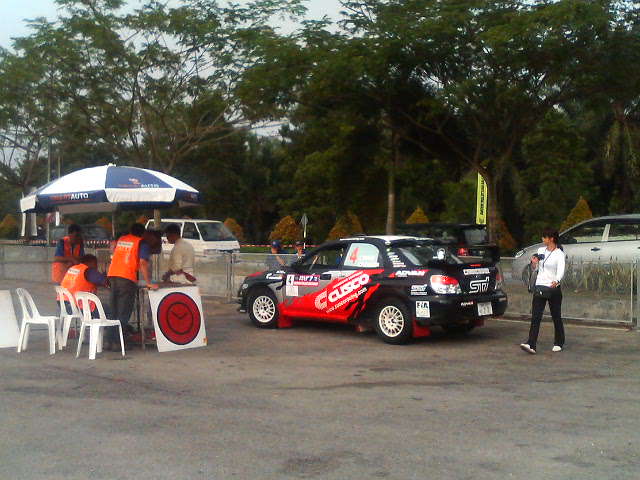 APRC レグ1スタート