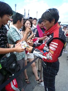 ＧＴピットウォークにて