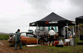 サービステントの中で