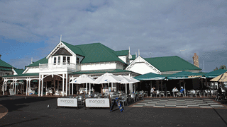 お洒落なカフェやレストラン