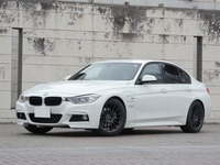 BMW_320i_front.JPG