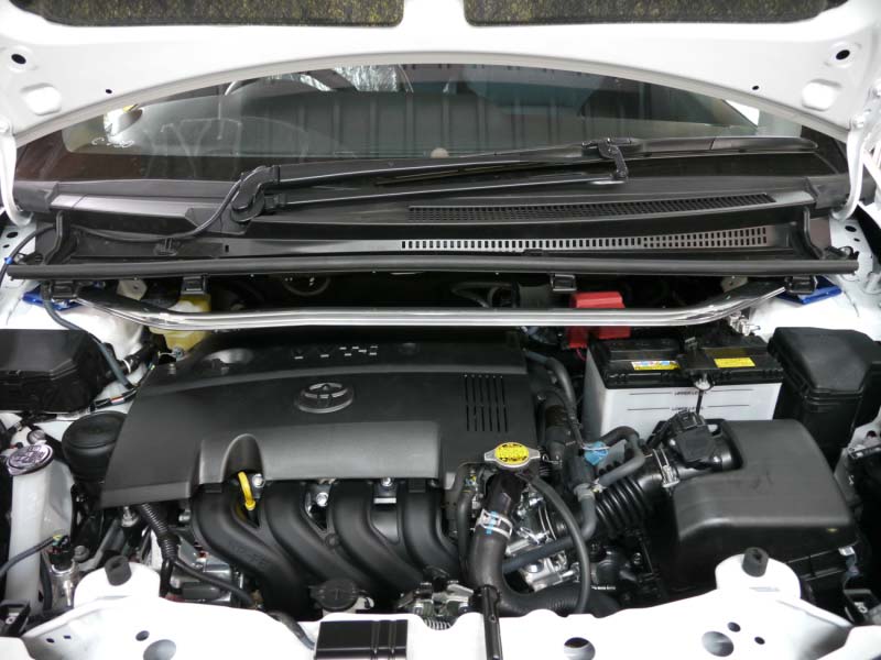トヨタ ヴィッツ NCP131 ボディ剛性パーツ ストラットバー